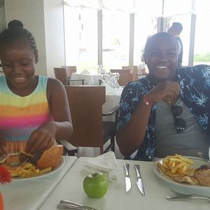 Meet your Posher, Devin